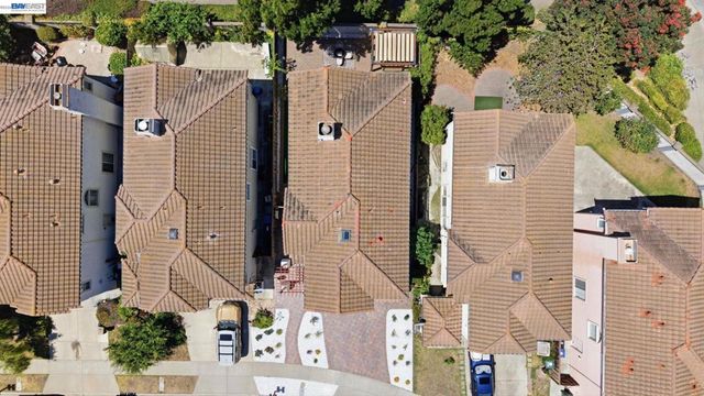 8511 Mahogany Pl, Newark, CA 94560
