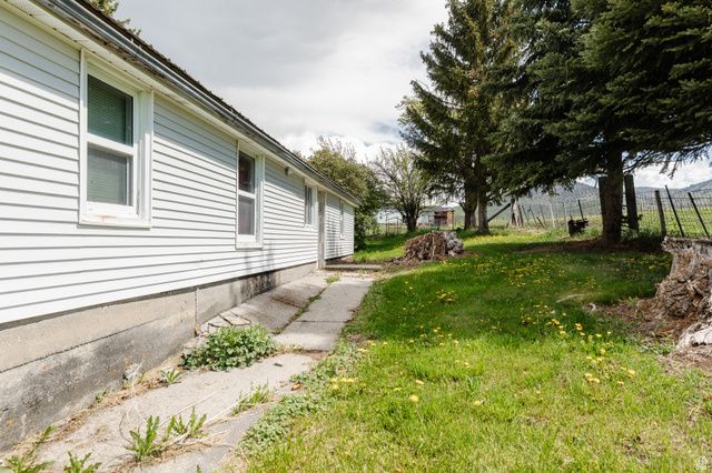 6746 N CAPITOL RD, Preston, ID 83263