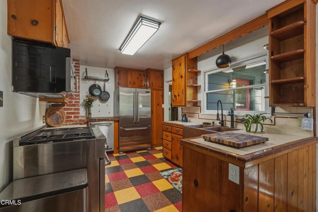 467 E Sacramento Street, Altadena, CA 91001