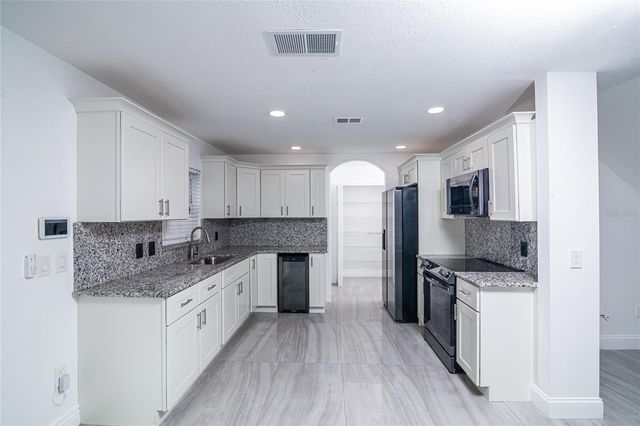 1101 SANDESTIN WAY, Orlando, FL 32824