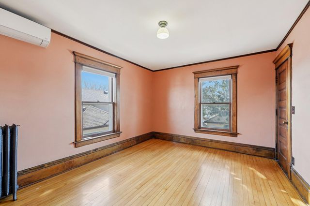 1036 Magnolia Avenue E, Saint Paul, MN 55106