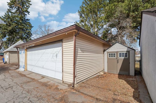 1036 Magnolia Avenue E, Saint Paul, MN 55106