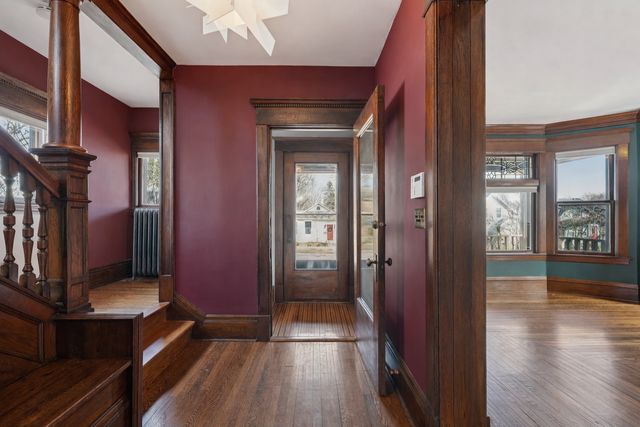 1036 Magnolia Avenue E, Saint Paul, MN 55106