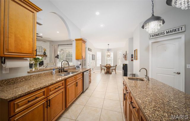 11105 County Road 3030, Rolla, MO 65401