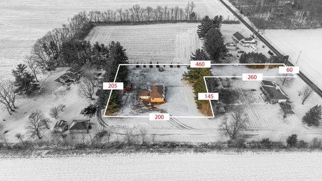 296 S 150 E, Valparaiso, IN 46383