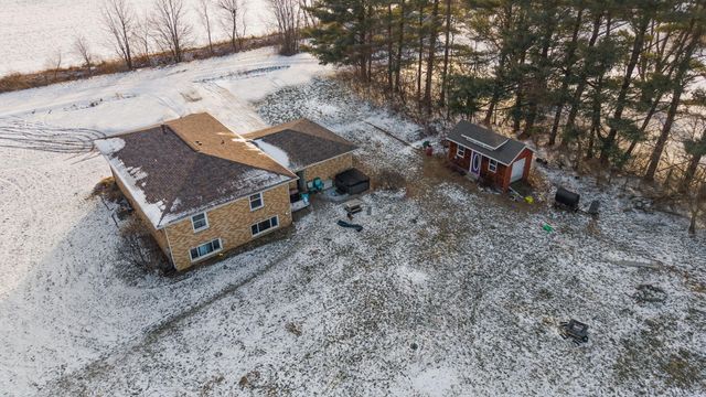 296 S 150 E, Valparaiso, IN 46383