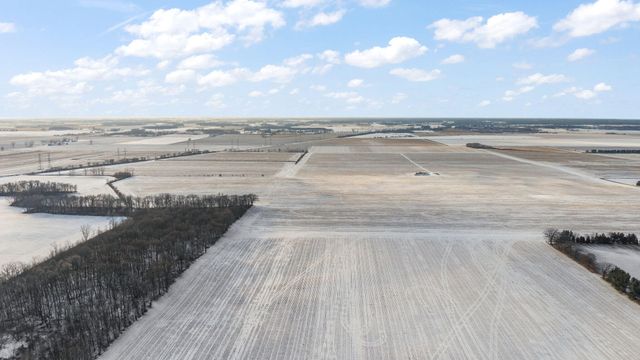 296 S 150 E, Valparaiso, IN 46383