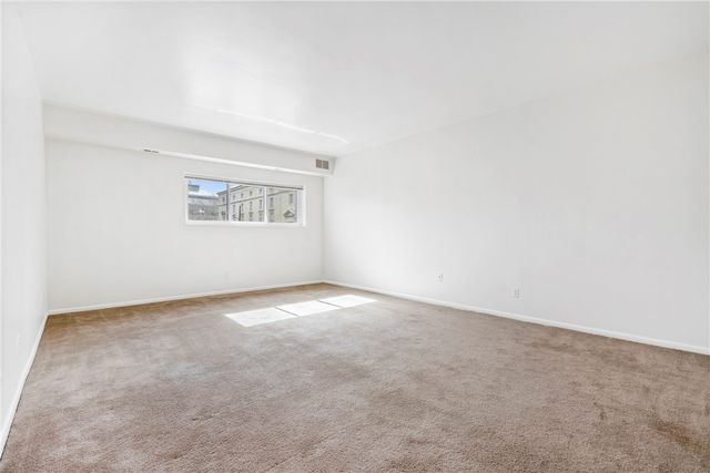 307 S DITHRIDGE 011, Oakland, PA 15213