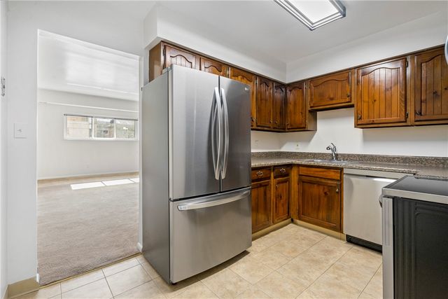 307 S DITHRIDGE 011, Oakland, PA 15213