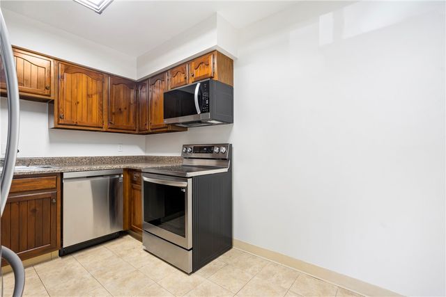 307 S DITHRIDGE 011, Oakland, PA 15213