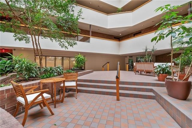 307 S DITHRIDGE 011, Oakland, PA 15213