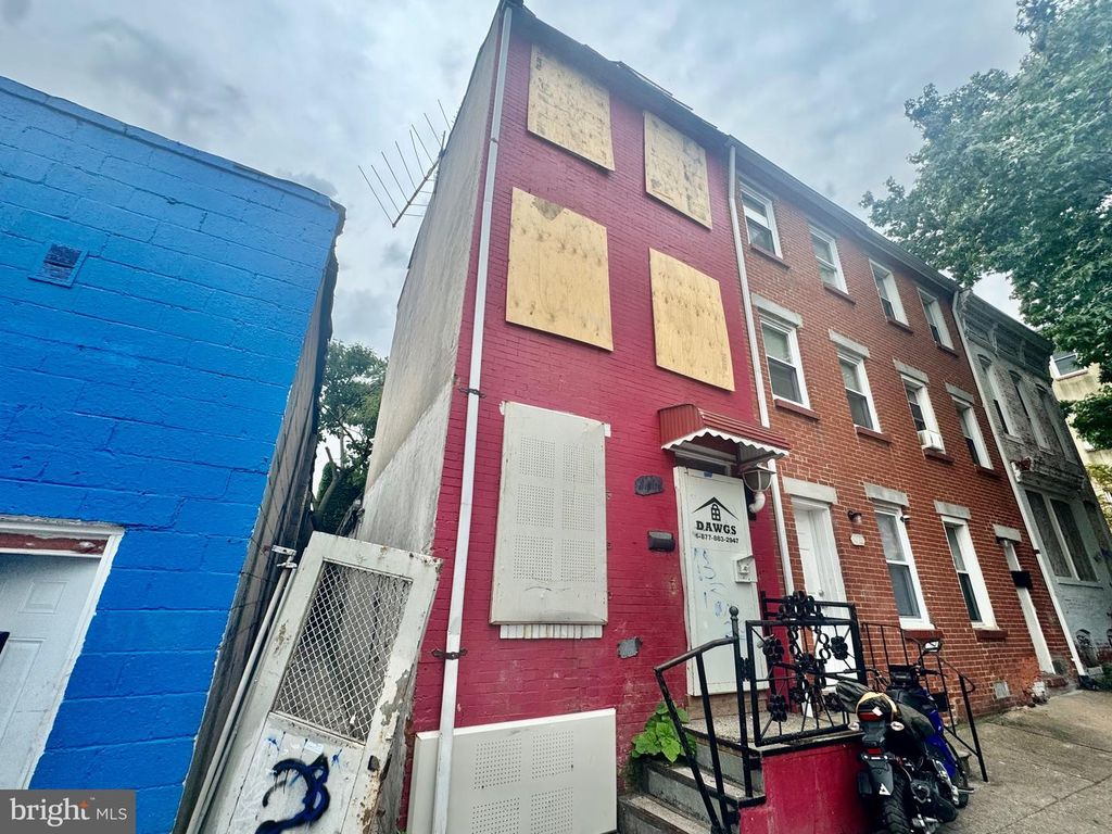 1717 W BALTIMORE ST, Baltimore, MD 21223