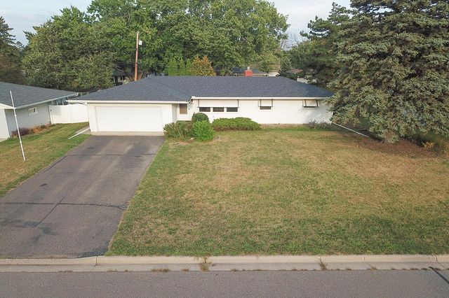 2856 Virginia Avenue, Roseville, MN 55113