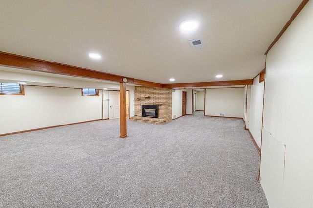 2856 Virginia Avenue, Roseville, MN 55113