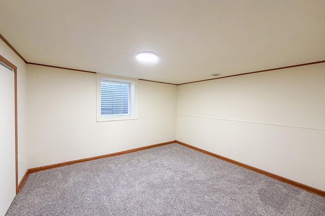 2856 Virginia Avenue, Roseville, MN 55113
