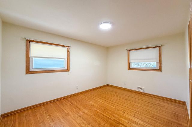 2856 Virginia Avenue, Roseville, MN 55113