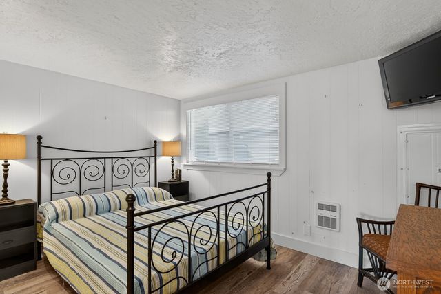 3187 Shoreline Drive, Camano Island, WA 98282