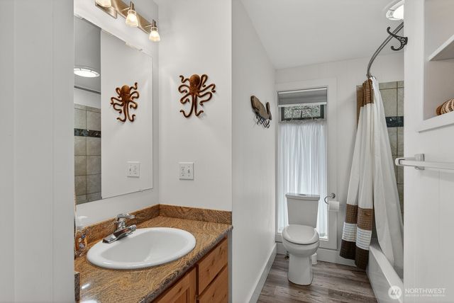 3187 Shoreline Drive, Camano Island, WA 98282