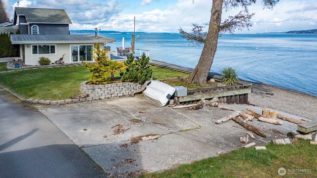 3187 Shoreline Drive, Camano Island, WA 98282