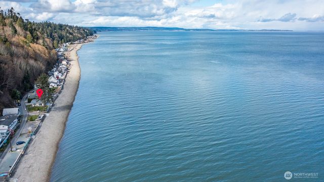 3187 Shoreline Drive, Camano Island, WA 98282