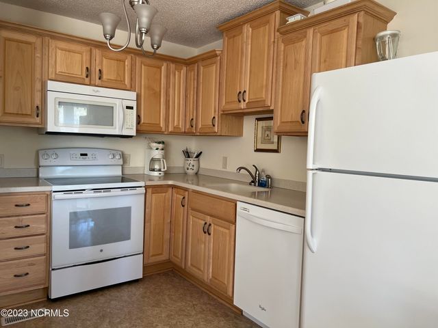 207 Foxkroft Drive, Jackson Springs, NC 27281