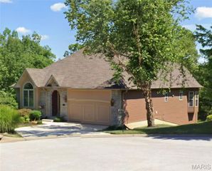 707 Huntwood Terrace, Lake St Louis, MO 63367