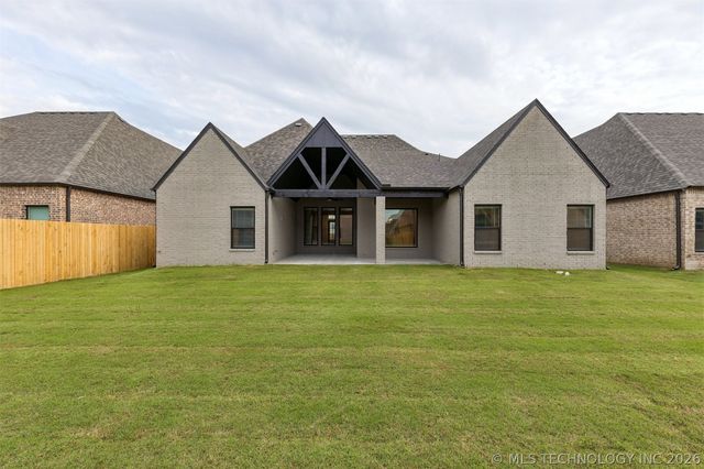 5816 E 127th Street S, Tulsa, OK 74008