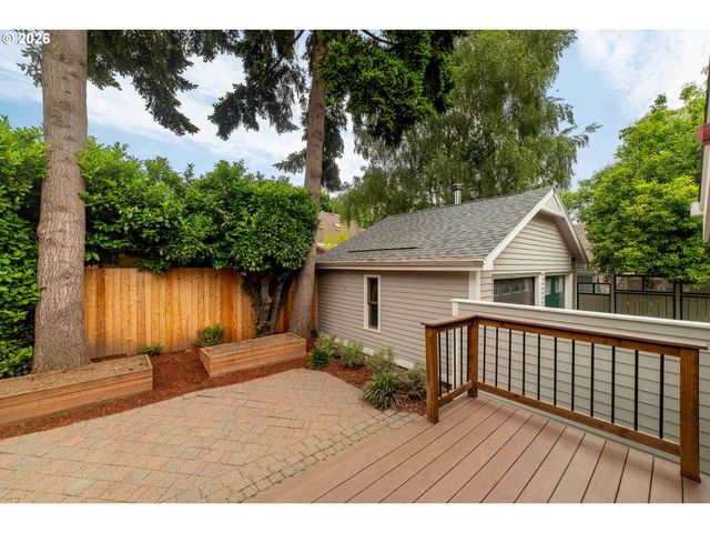 3203 Se TIBBETTS St, Portland, OR 97202
