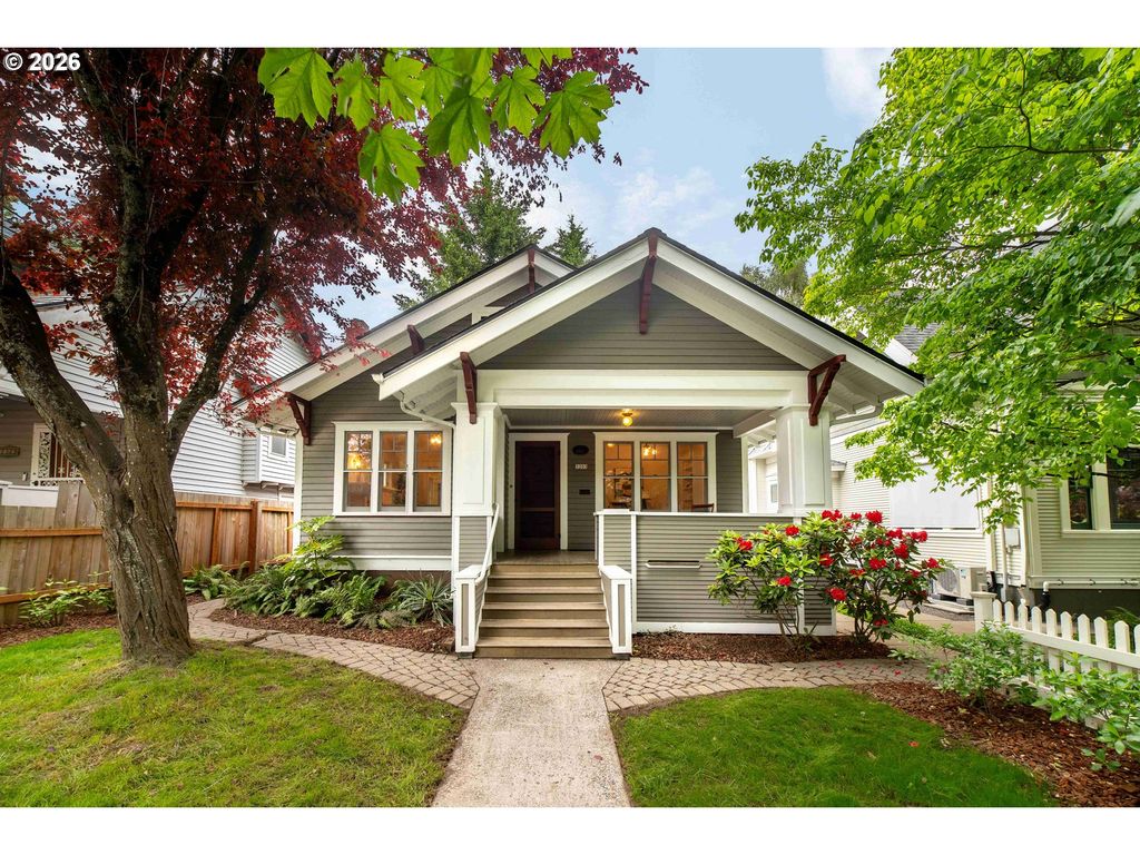 3203 Se TIBBETTS St, Portland, OR 97202