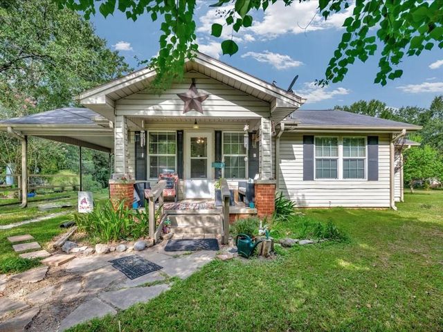 635 Oscar Berry Road, Lufkin, TX 75904