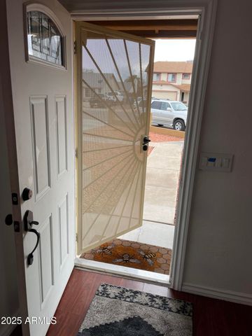 8662 W Monte Vista Road, Phoenix, AZ 85037