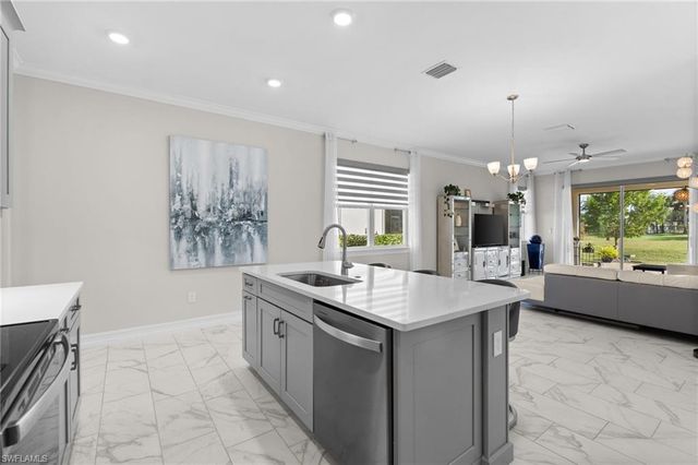 28275 Captiva Shell LOOP, Bonita Springs, FL 34135