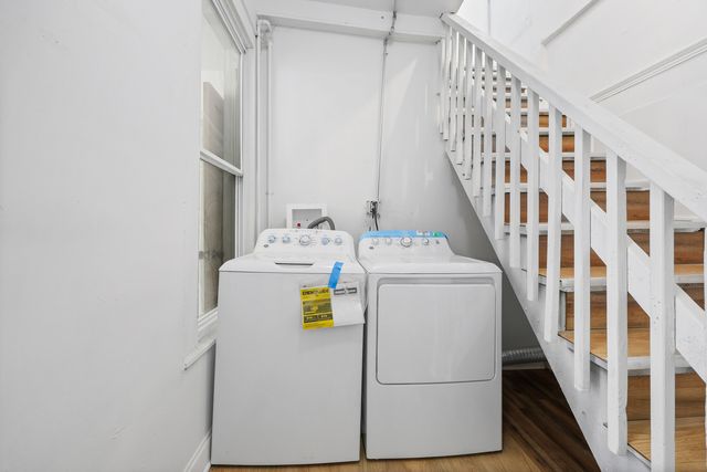 7031 S Damen Avenue, Chicago, IL 60636