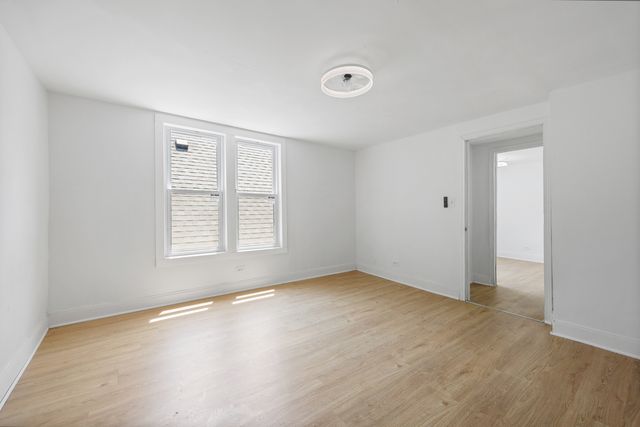 7031 S Damen Avenue, Chicago, IL 60636