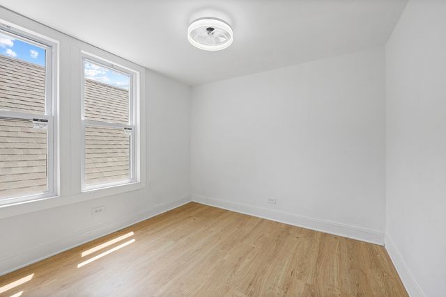 7031 S Damen Avenue, Chicago, IL 60636