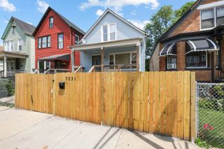 7031 S Damen Avenue, Chicago, IL 60636