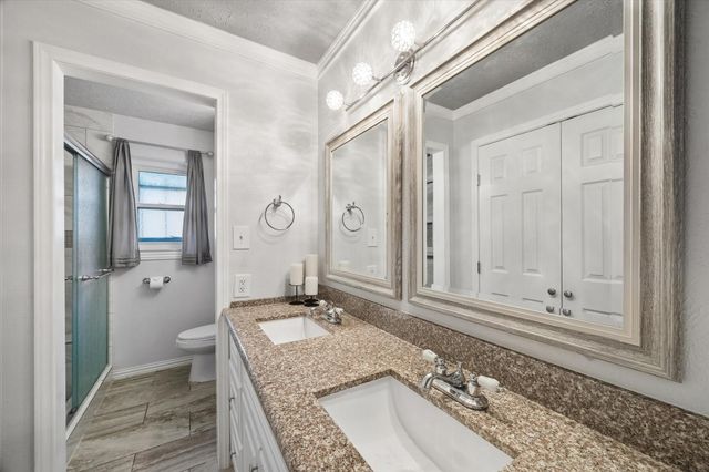 306 Lafayette Lane, League City, TX 77573