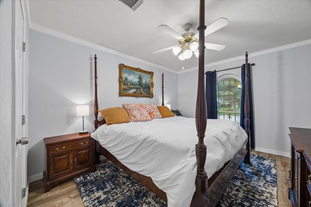 306 Lafayette Lane, League City, TX 77573