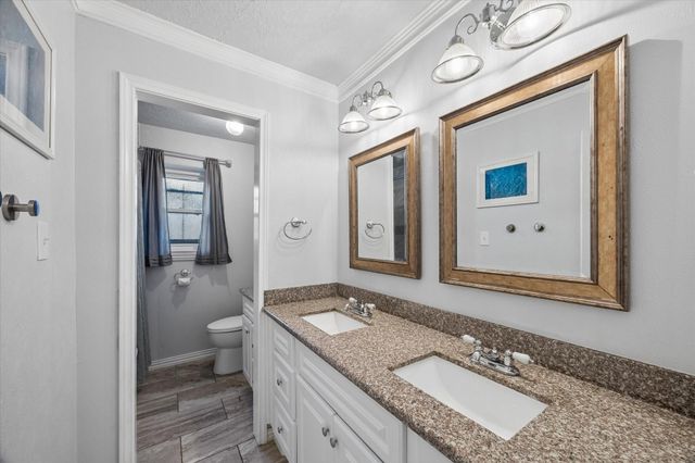 306 Lafayette Lane, League City, TX 77573