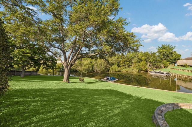 306 Lafayette Lane, League City, TX 77573