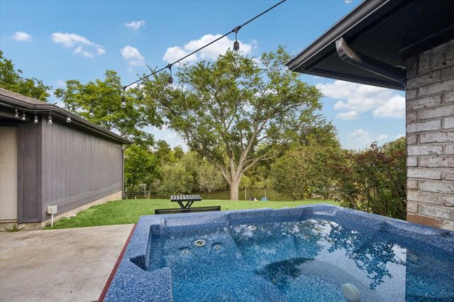 306 Lafayette Lane, League City, TX 77573