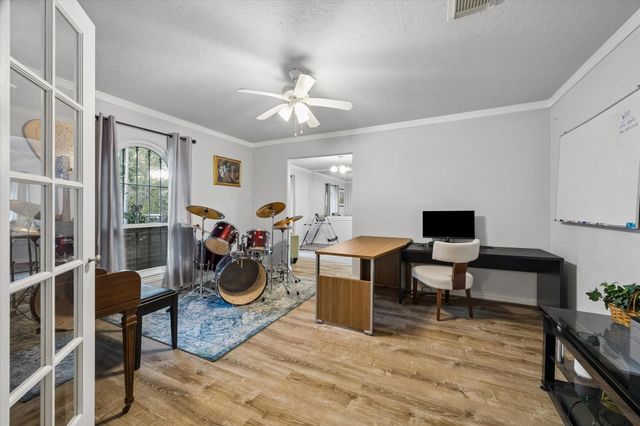 306 Lafayette Lane, League City, TX 77573