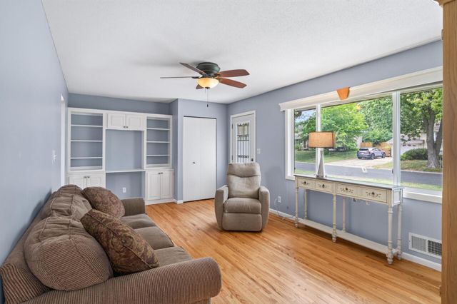 3756 Gettysburg Avenue N, New Hope, MN 55427
