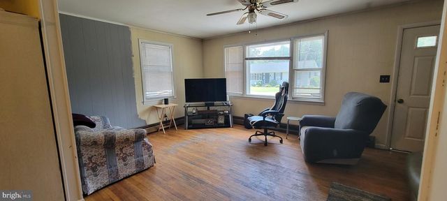 406 IRELAND AVE, Millville, NJ 08332