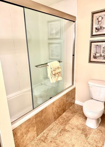 38 Village Rd 515, Middleton, MA 01949