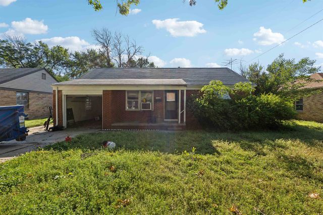 1602 N Terrace Dr, Wichita, KS 67208