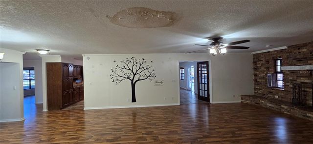 1702 S MILLER ROAD, Valrico, FL 33594