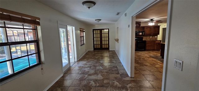 1702 S MILLER ROAD, Valrico, FL 33594