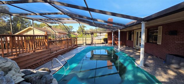 1702 S MILLER ROAD, Valrico, FL 33594