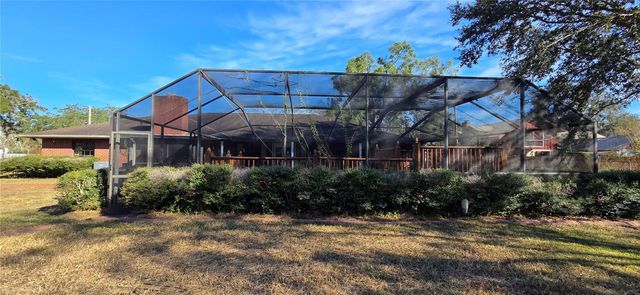 1702 S MILLER ROAD, Valrico, FL 33594